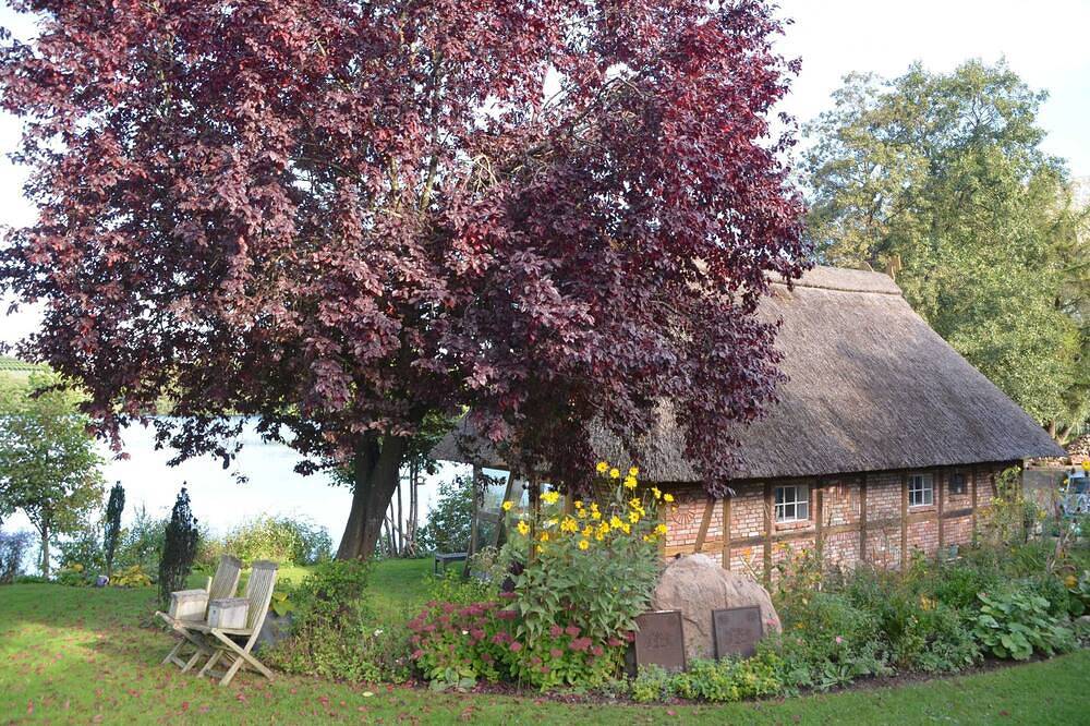 Reetdachkate auf Gestüt Schierensee - Fischerkate in Grebin, Südliche Ostseeküste