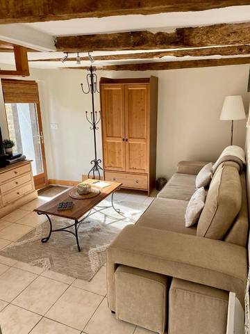 Gîte pour 4 personnes, avec jardin, adapté aux familles à Caulnes
