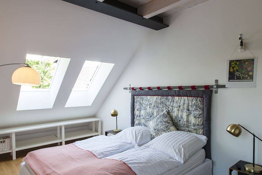 Ganze Wohnung, Künstlerdorf Holzhausen a. Ammersee, 5***** Galeriewohnung in Seenähe! in Utting, Ammersee