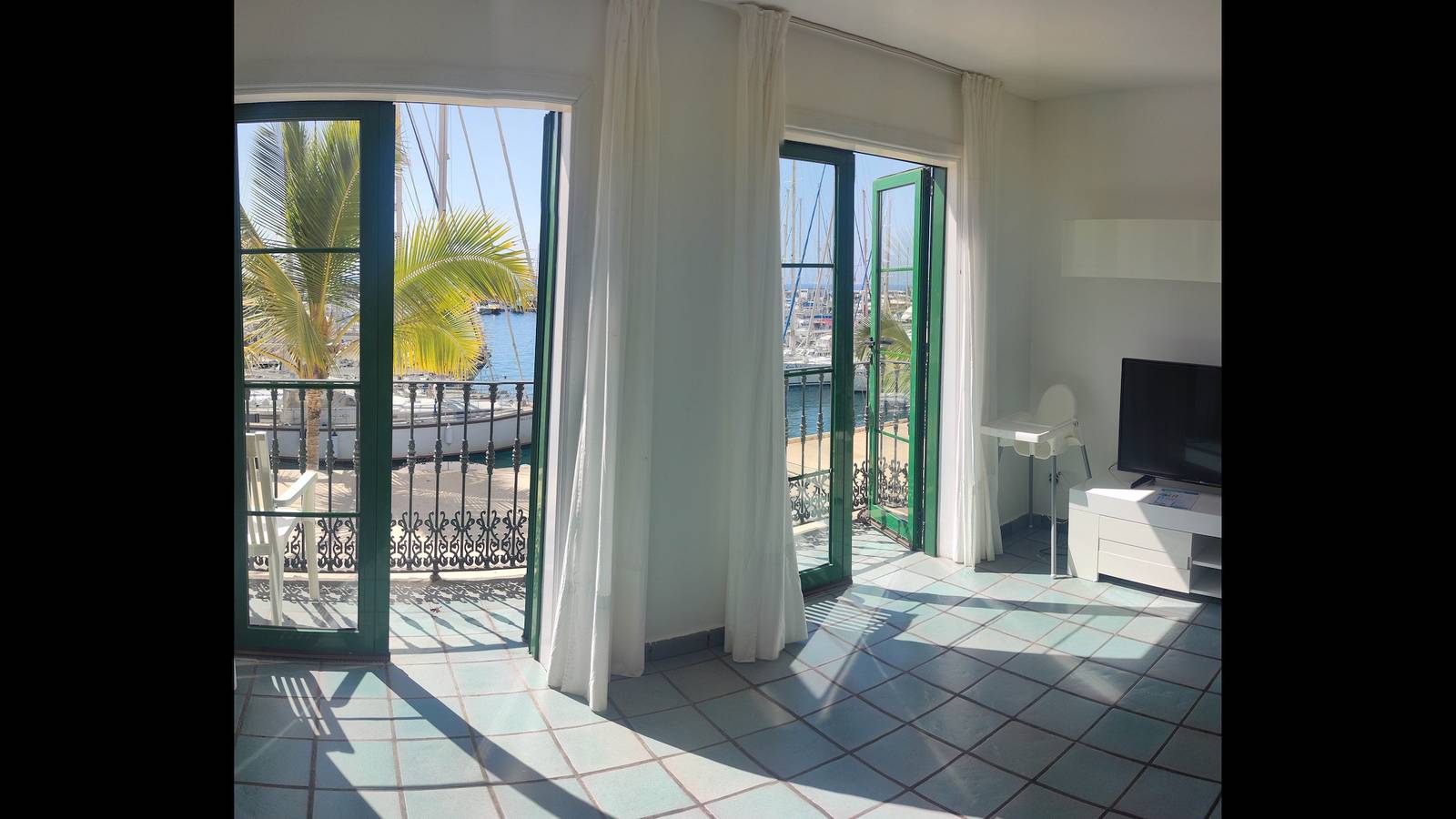 Hel lejlighed, First Line Luxury Apartment by El Sirocco in Puerto de Mogan, Mogán