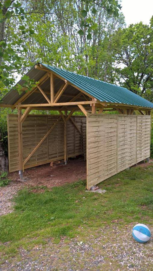 Location de vacances pour 6 personnes, avec piscine ainsi que jardin et vue, adapté aux familles à Saint-Robert - 2