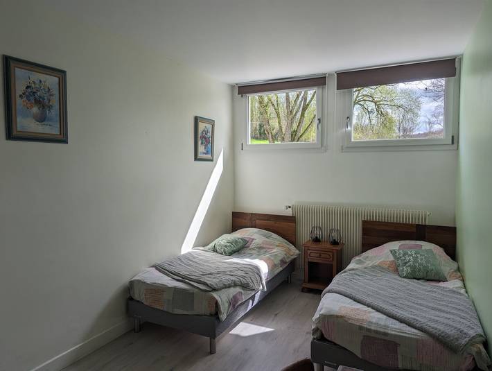 Gîte pour 12 personnes, avec jardin dans Lac de la Mouche - 2