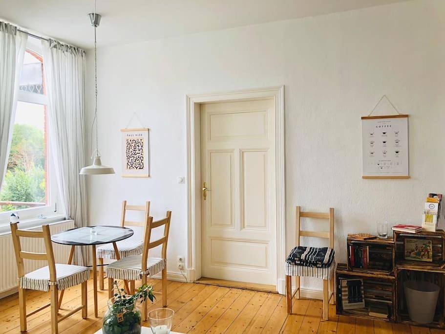 Ganze Wohnung, One-Bedroom Apartment in Emmerthal, Weserbergland