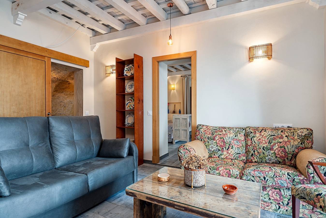 Apartamento entero, Moderno apartamento en magnífica ubicación con Wi-Fi, aire acondicionado y terraza in Vejer de la Frontera, Costa de la Luz
