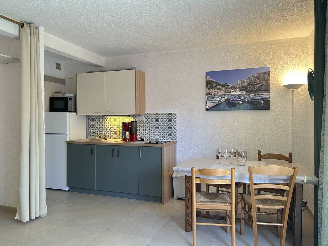 Appartement entier, Charmant T2 climatisé, 4 pers, terrasse sud, proche plage, parking, ménage inclus in Cavalière, Le Lavandou