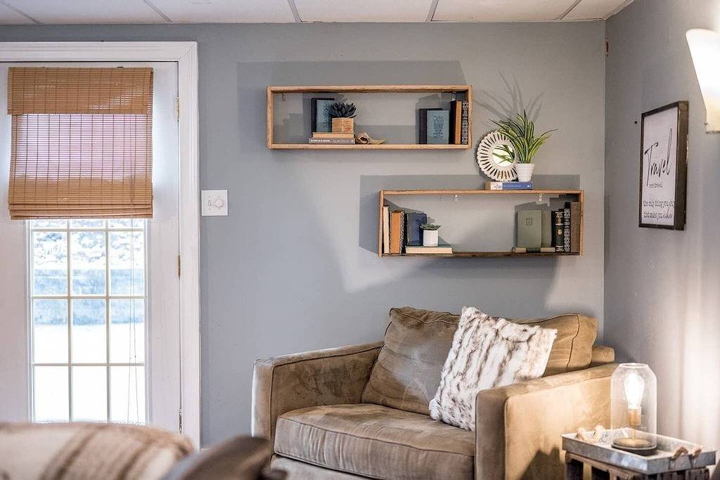 The Grove: Sammeln. Entspannen Sie Sich. Abspielen. Geschäft. Erkunden. in Lynchburg, Virginia