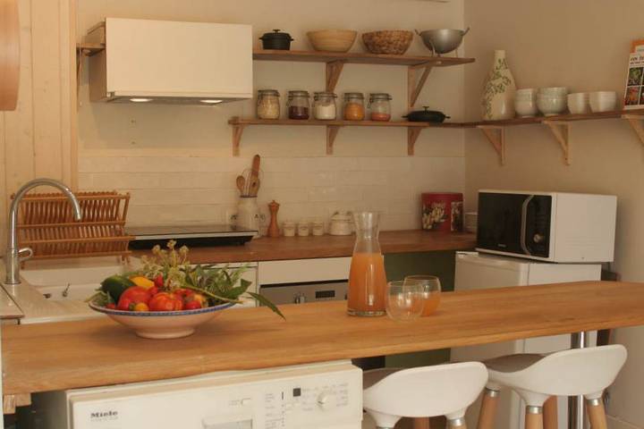 Gîte pour 4 personnes, avec jardin à Thairé - 3