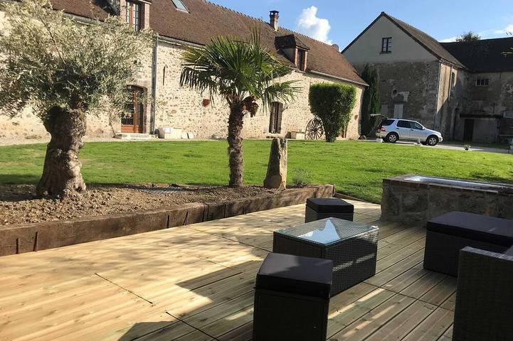 Location de vacances pour 6 personnes, avec Jacuzzi ainsi que Jardin et Sauna à Soizy-aux-Bois