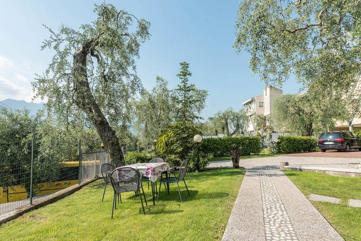 Appartamento intero, Appartamento vacanze per 4 persone con giardino in Malcesine, Prealpi Gardesane