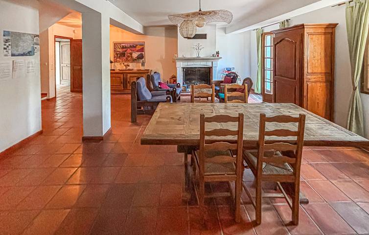 Charmant appartement avec piscine et terrasse - À 2 km du centre de Besse-sur-Issole in Besse-sur-Issole, Côte méditerranéenne (France)