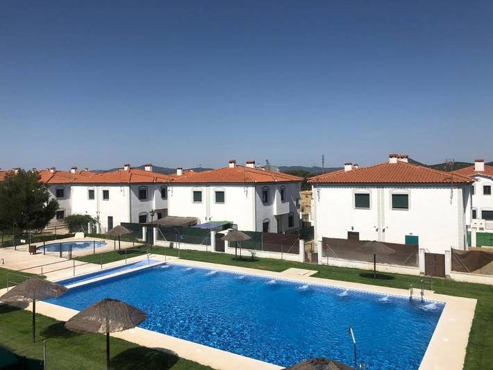 Casa rural para 8 personas, con Balcón y Terraza además de Jardín y Piscina en El Real de la Jara - 3