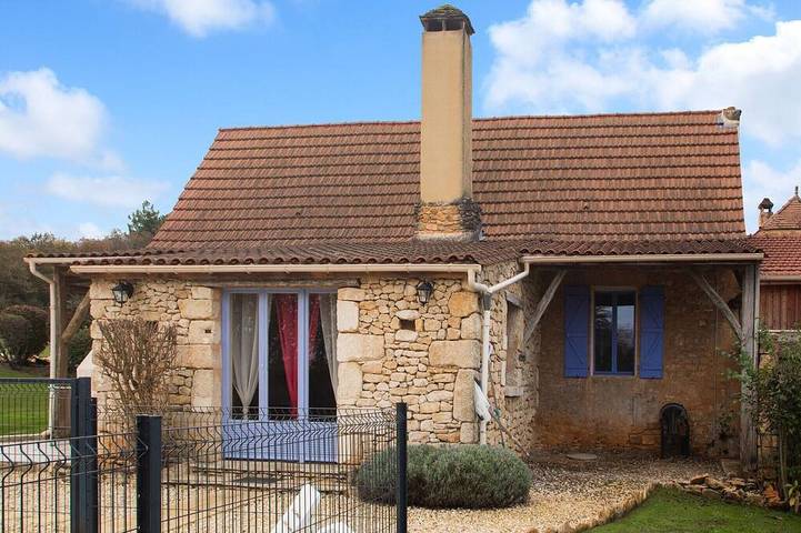 Holiday home for 6 people, with pool and terrace as well as garden, with pets - 1