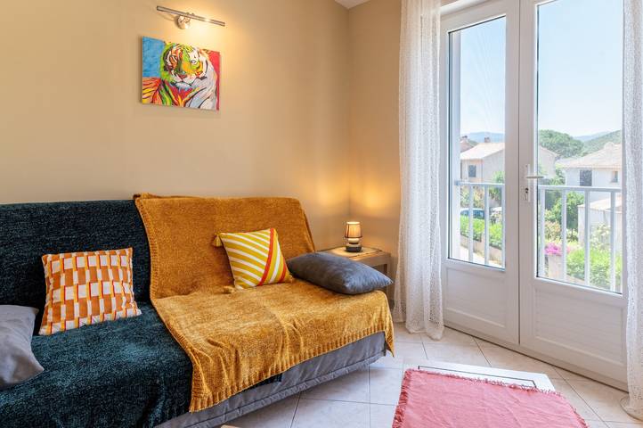 Entire apartment, 'Lumapa Oletta' Apartment with Mountain View, Wi-Fi, and Air Conditioning in Oletta, Calvi region