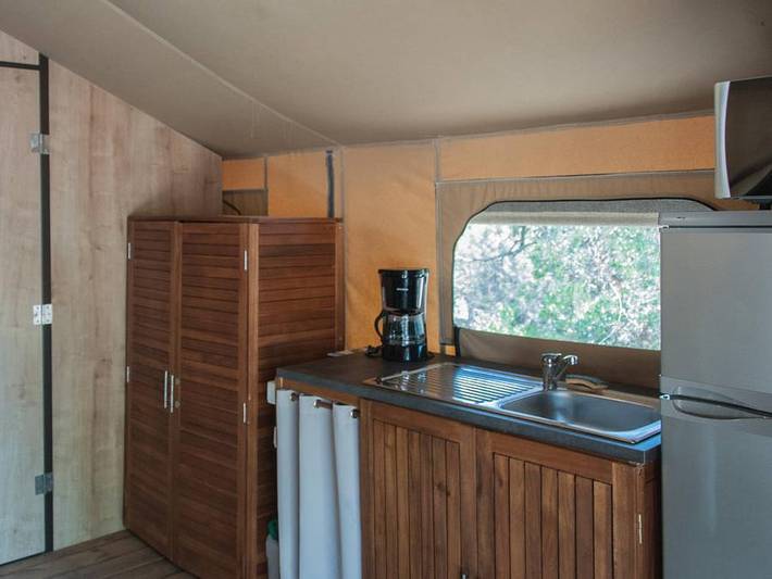 Camping pour 5 personnes, avec bassin pour enfant en Corse - 4