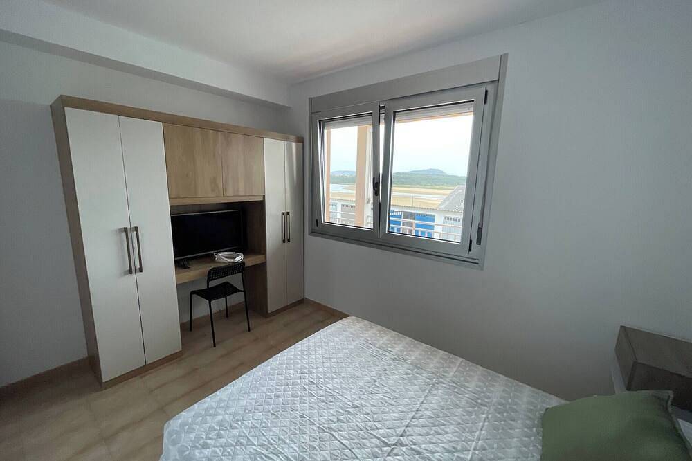 Ganze Wohnung, Terrasse und einzigartige Sonnenuntergänge in Valdoviño, Costa de Galicia