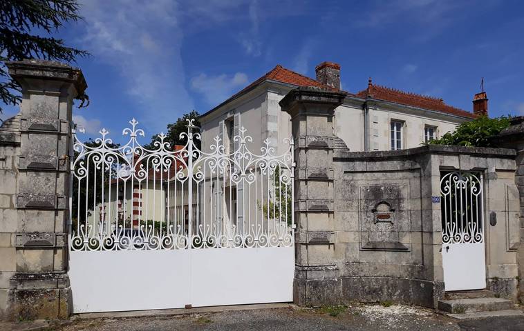 Maison de vacances pour 11 personnes, avec Jacuzzi et Jardin à La Jarrie
