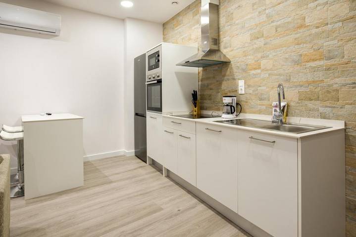 Gîte pour 6 personnes, avec terrasse à Arguedas - 4