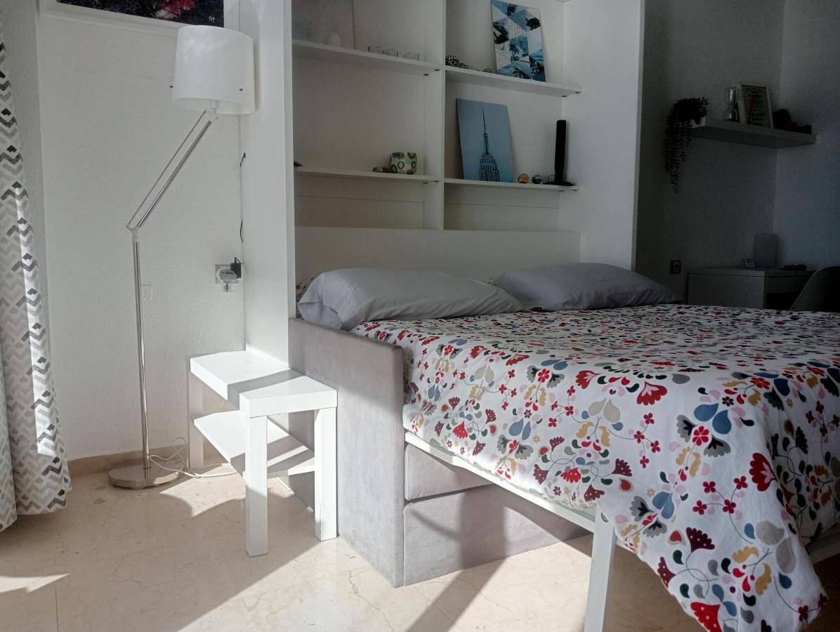 Apartamento entero, Castillo Santa Clara in La Carihuela, Torremolinos