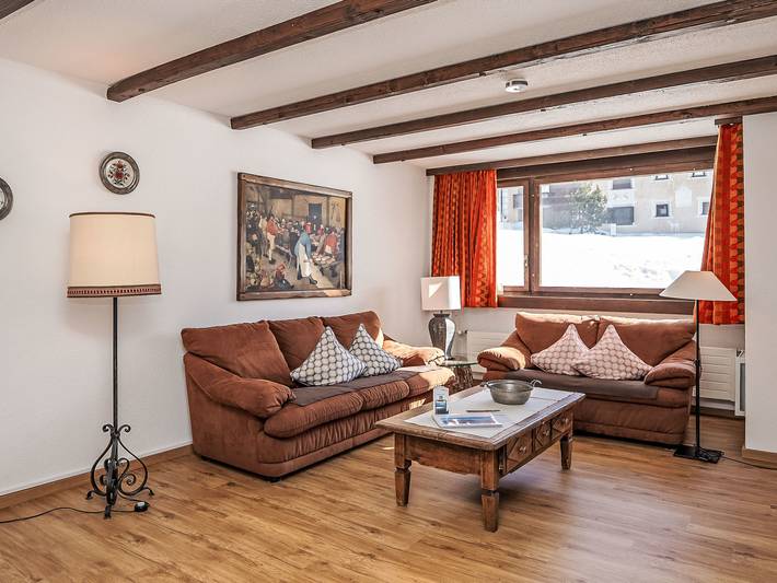 Vakantiewoning voor 4 personen, with Balkon and Terras as well as Tuin in Silvaplana