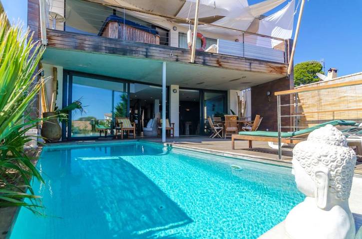 Casa de vacaciones para 8 personas, con Terraza además de Jardín y Piscina en Segur de Calafell