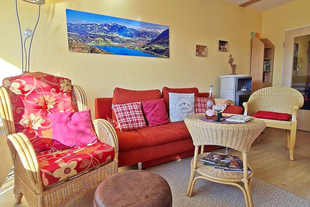 Ganze Wohnung, All-Inkl-Fewo mit Infrarot-Paneel+Kaminofen. Skipass, Aquaria & Bergbahnen inkl. in Oberstaufen, Bayerisch Schwaben