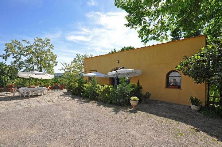 Casa vacanza per 3 persone, con giardino e piscina nonché panorama, adatto a famiglie con bambini - 1