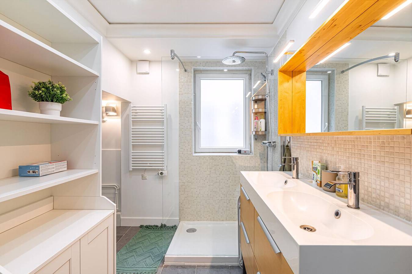 Apartamento entero, Guestready - Escapada glamurosa en el 20 Arr. in París, Isla de Francia