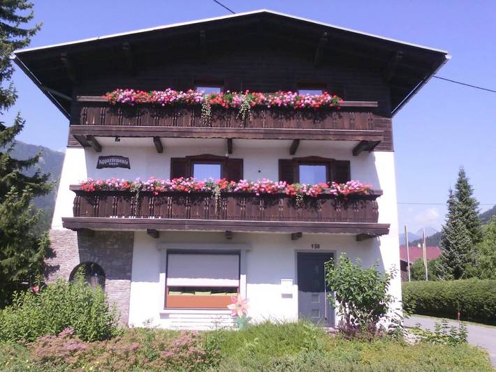 Ferienwohnung für 6 Personen, mit Balkon und Garten sowie Ausblick in Kötschach-Mauthen