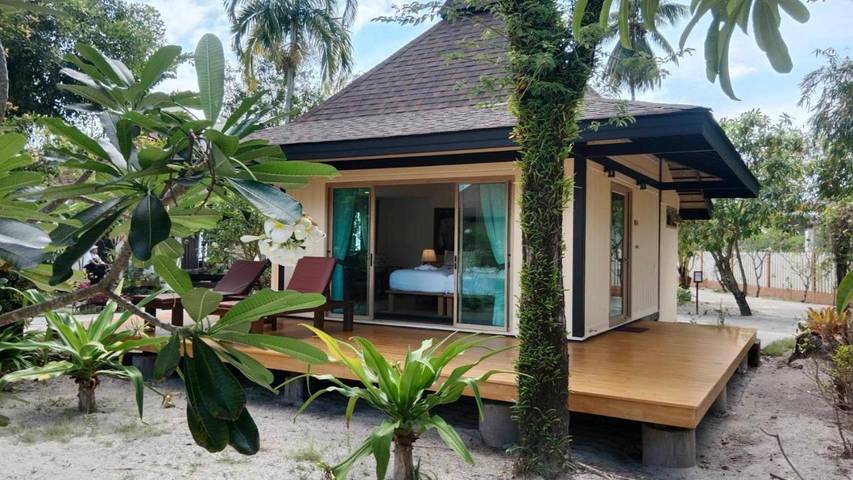 Station pour 3 personnes, avec vue ainsi que piscine et jardin dans Ko Mook