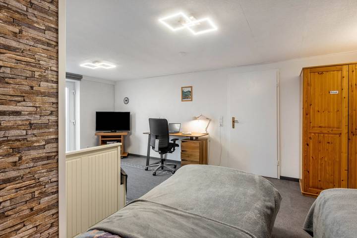 Ganze Wohnung, Ferienwohnung 'Fewo Am Wiesbachtal' mit Privatem Garten und Wi-Fi in Wehrheim, Hochtaunuskreis