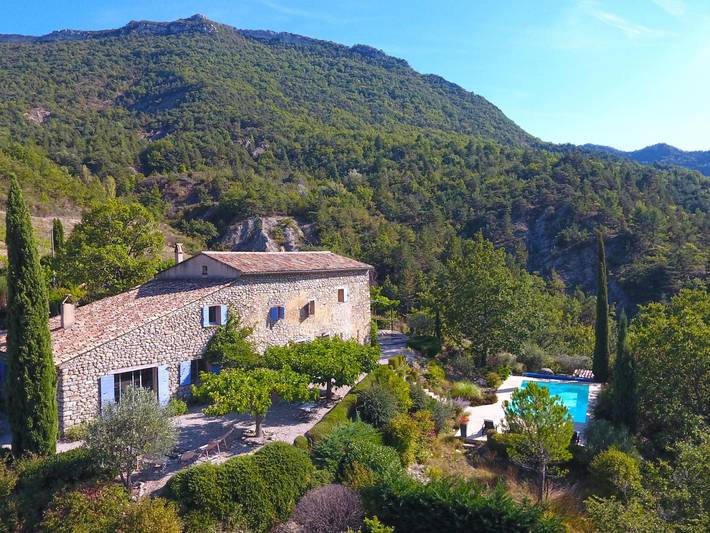 Gîte pour 8 personnes, avec Terrasse et Jardin dans la Drôme - 2
