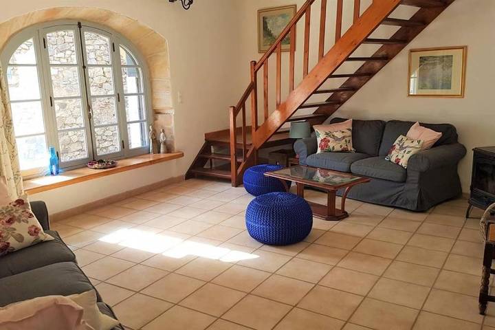 Gîte pour 6 personnes, avec jacuzzi et terrasse à Lagrasse - 2