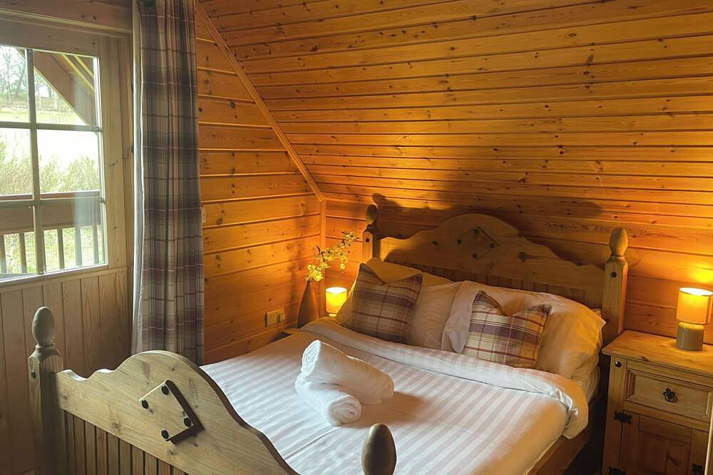 Sun Rise Lodge No 10 in Llanbedr, Snowdonia