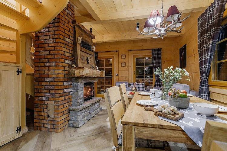 Piętrowy dom w stylu góralskim, sauna, jacuzzi in Murzasichle, Karpaty (Polska)
