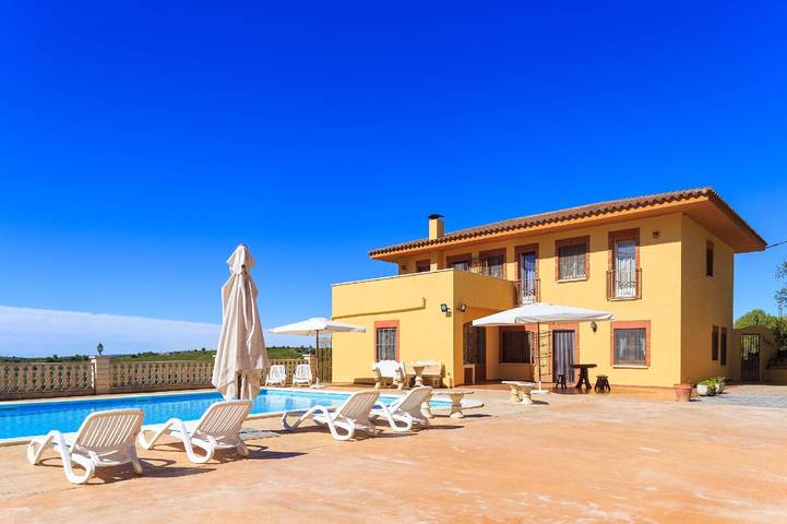 Chalet para 17 personas, con balcón y jardín en Alt Penedès - 3