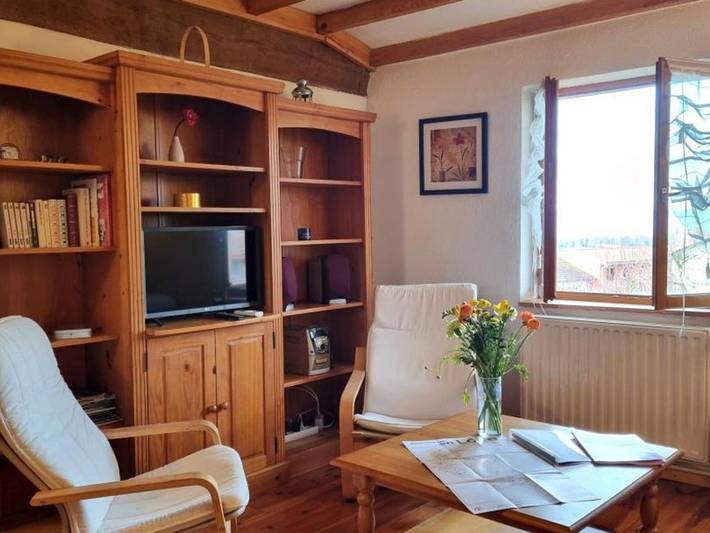 Gîte pour 2 personnes, avec terrasse à Bellegarde-en-Forez - 2