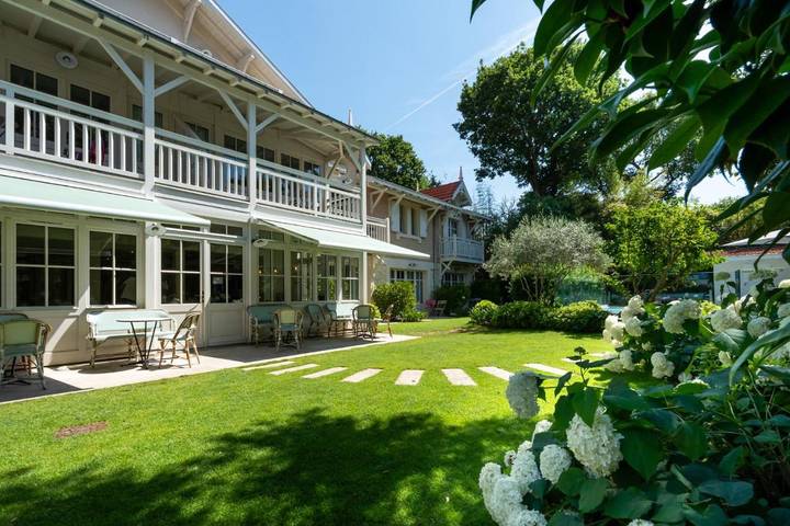 Hôtel pour 2 personnes, avec piscine et jardin dans Plage du Moulleau - 3