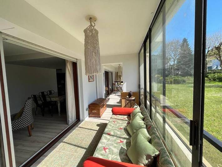 Gîte pour 8 personnes, avec terrasse et vue dans Plage Chambre d'Amour