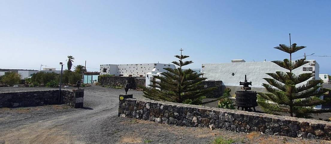 Casa rural para 20 personas, con piscina además de jardín y vistas, Familias con niños en Mácher - 2