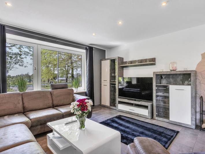 Ferienhaus für 8 Personen, mit Terrasse und Garten in Wingst - 2