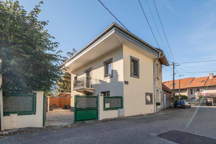 Villa pour 6 personnes, avec jardin et vue, animaux acceptés à Aix-les-Bains - 3