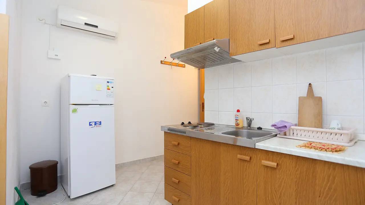 Cały apartament wypoczynkowy, Apartament wakacyjny dla 5 osób in Slatine, Čiovo