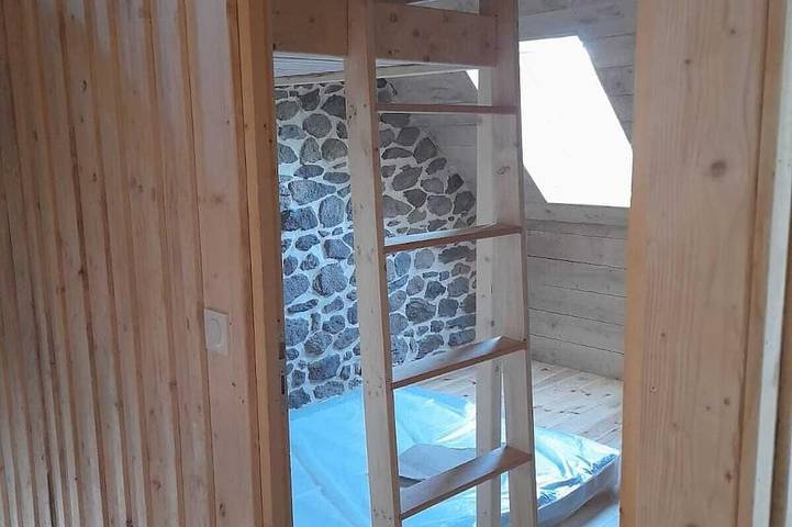 Location de vacances pour 10 personnes, animaux acceptés à Rochefort-Montagne - 2