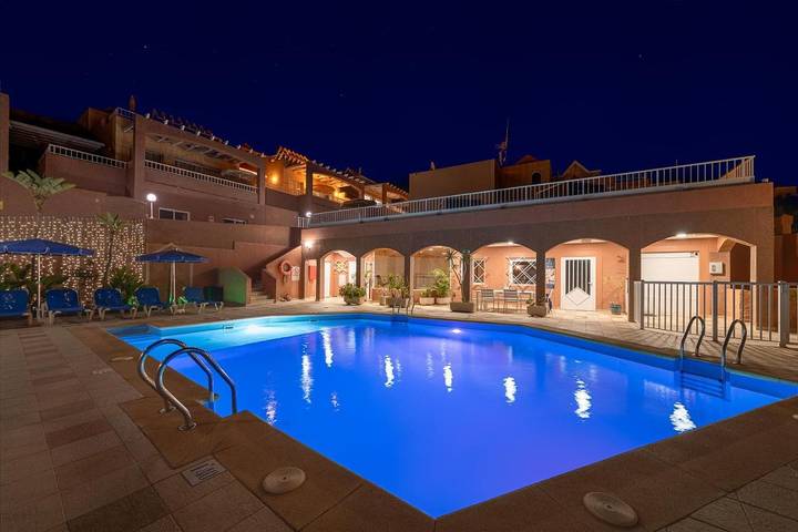 Ferienwohnung für 5 Personen, mit Balkon und Pool sowie Sauna und Whirlpool - 1