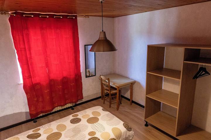 Location de vacances pour 6 personnes, avec terrasse et jardin dans Le Barboux - 4