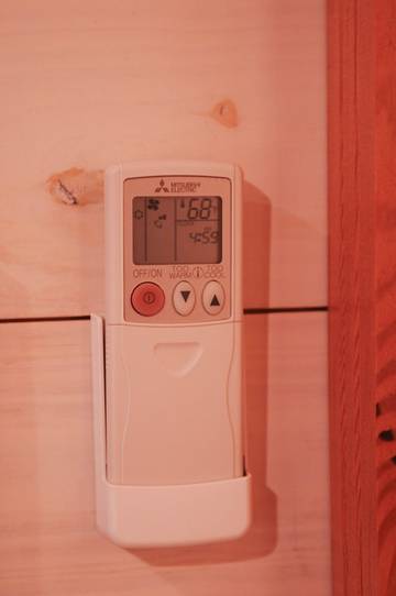 Log Cabin for 4 Guests in New Braunfels, Comal County, Picture 4