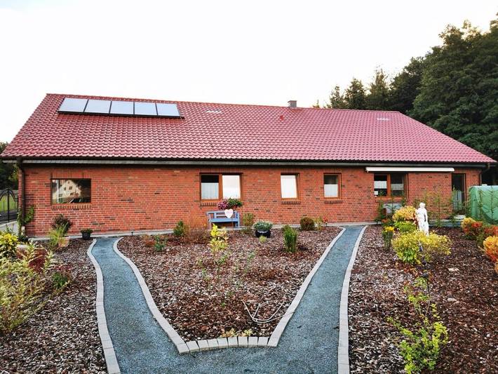 Ferienwohnung für 2 Personen, mit Terrasse und Garten sowie Ausblick in Hagen im Bremischen
