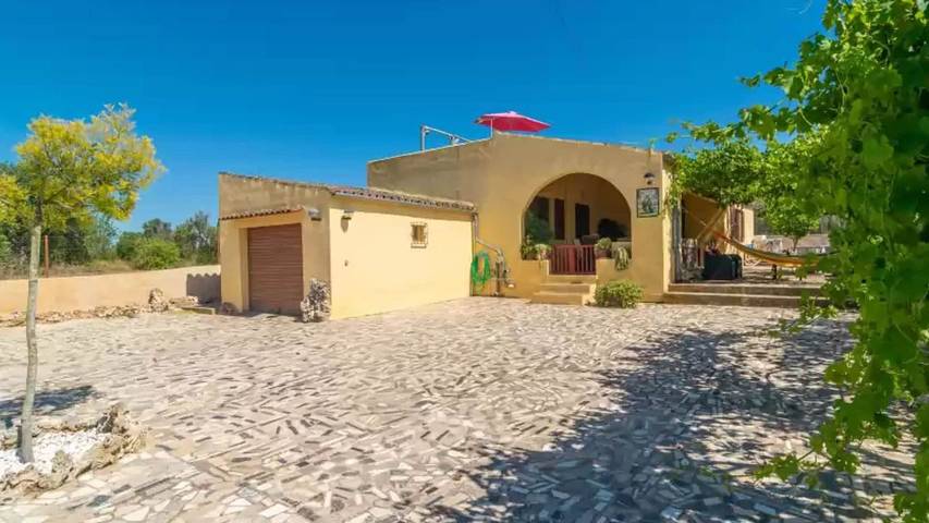 Casa de vacaciones para 3 personas, con jardín en Algaida
