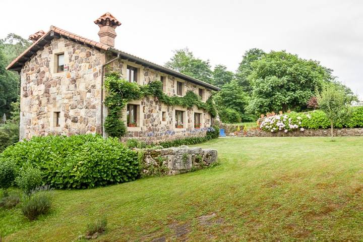 Apartamento para 7 personas, con vistas al lago en Riotuerto