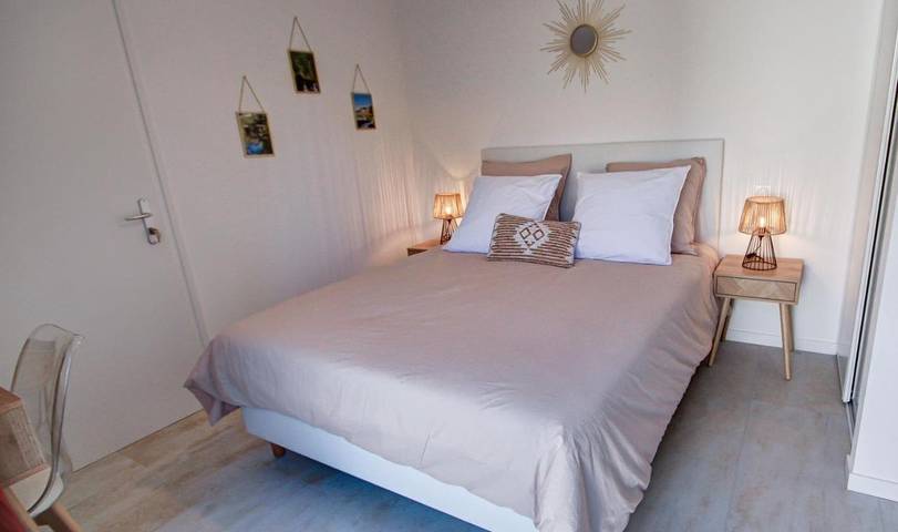 Chambre d’hôte pour 2 personnes, avec Terrasse ainsi que Jacuzzi et Jardin